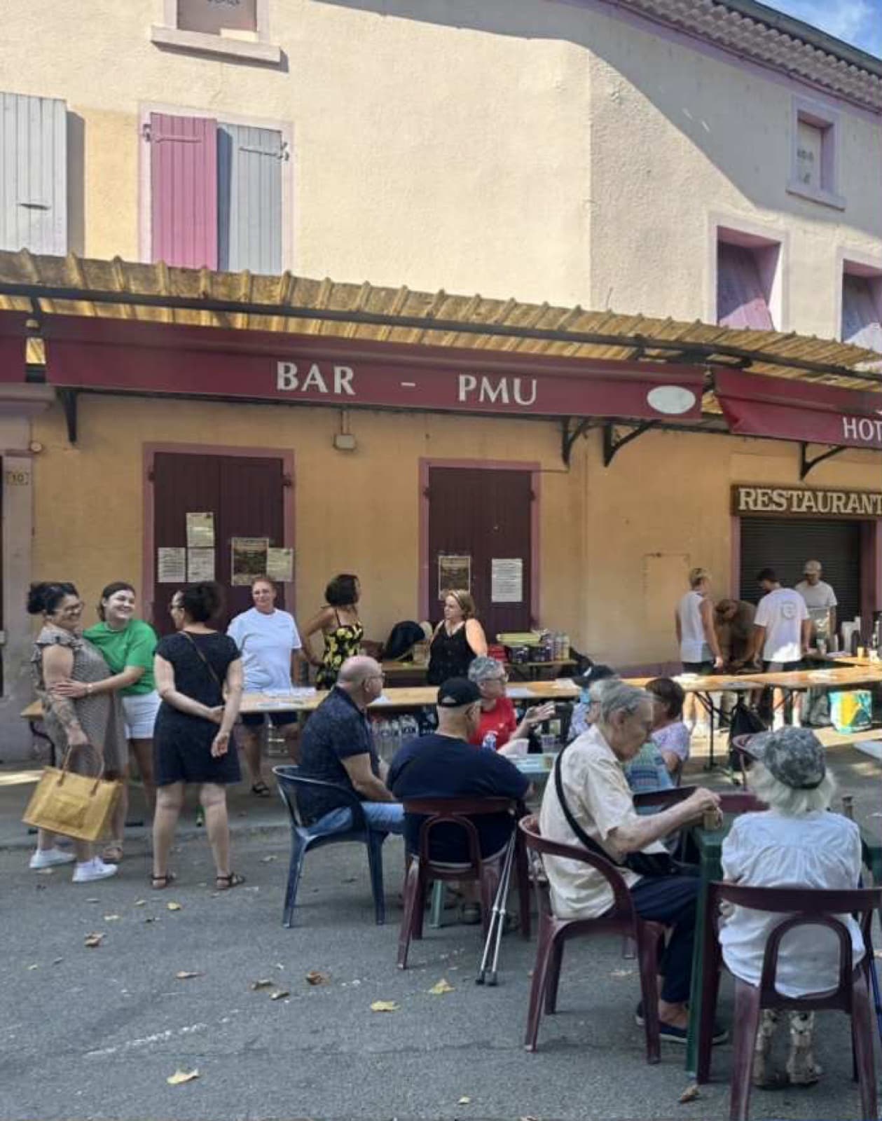 La buvette du marché de Beauvallon — photo 2